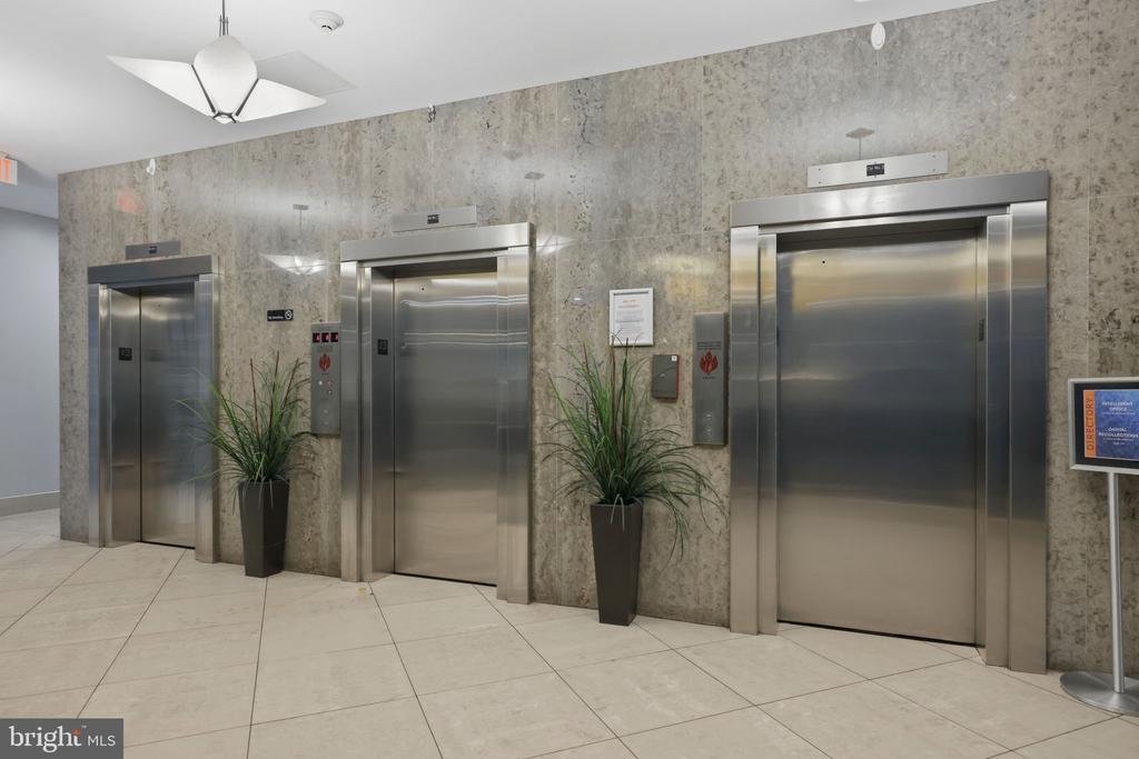 1011 ARLINGTON BOULEVARD Unit: 501