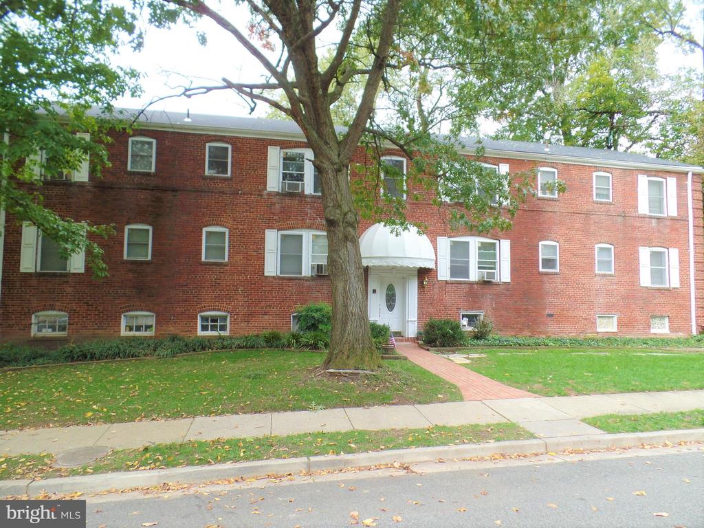 1400 N KENILWORTH STREET Unit: 4