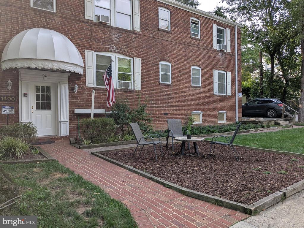 1400 N KENILWORTH STREET Unit: 4