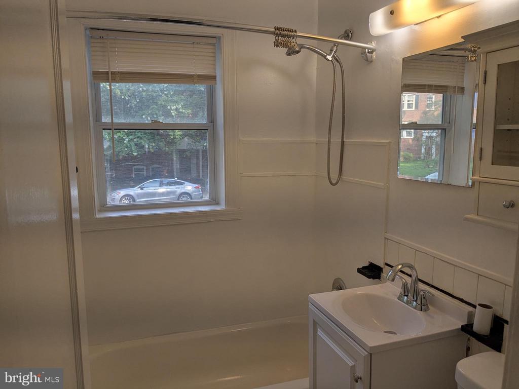 1400 N KENILWORTH STREET Unit: 4