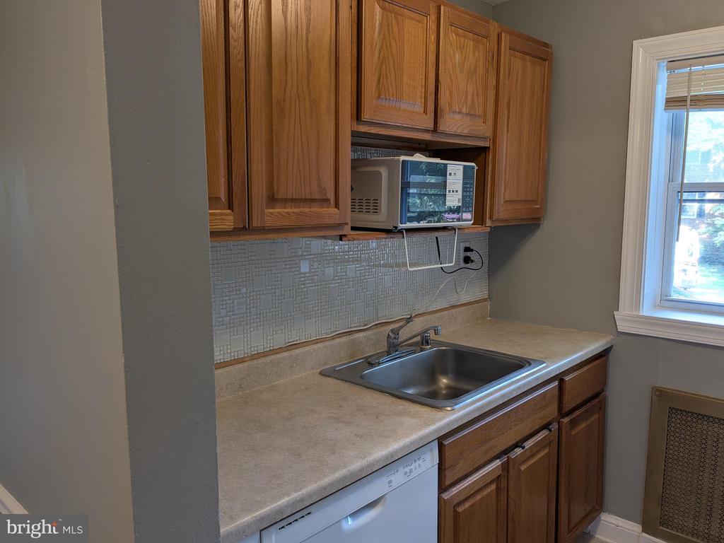 1400 N KENILWORTH STREET Unit: 4