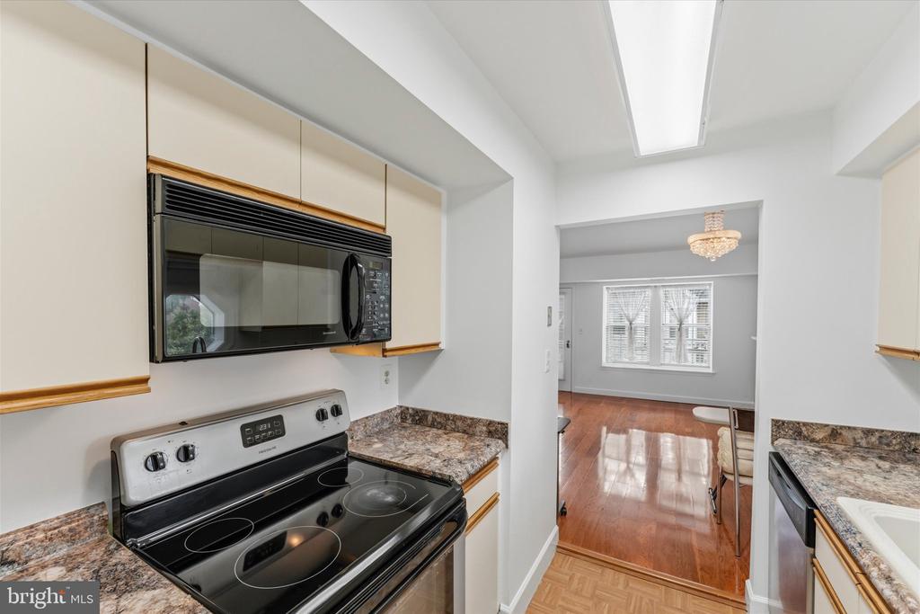 4522 28TH ROAD S Unit: 12-2