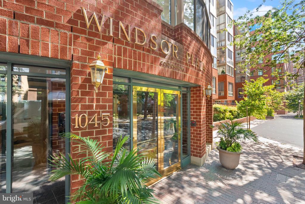 1045 N UTAH STREET Unit: 2-106