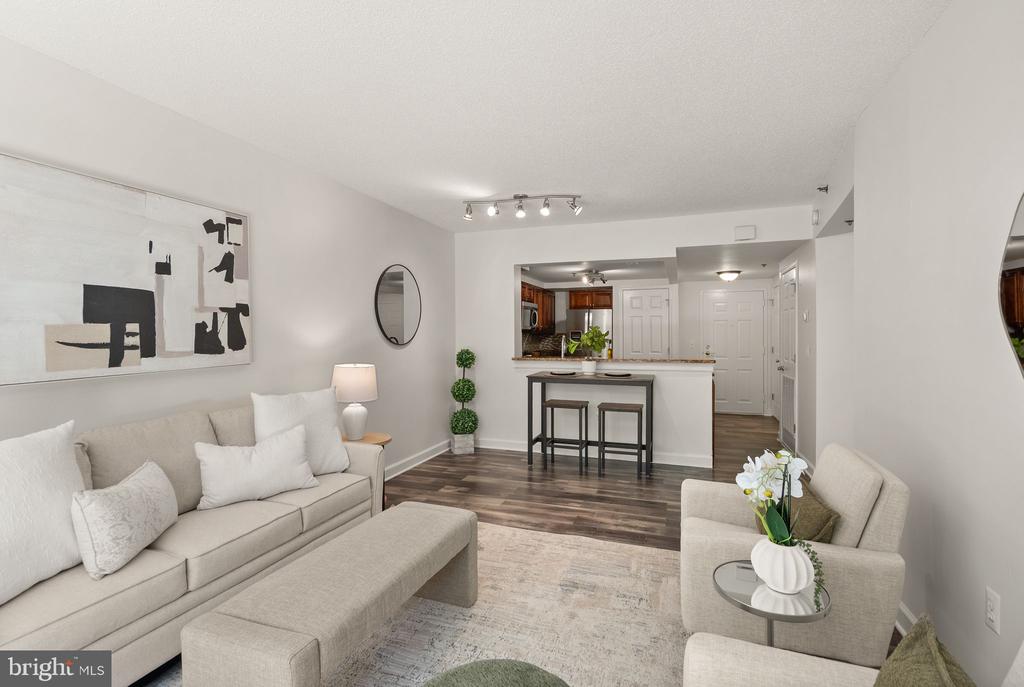 1045 N UTAH STREET Unit: 2-106