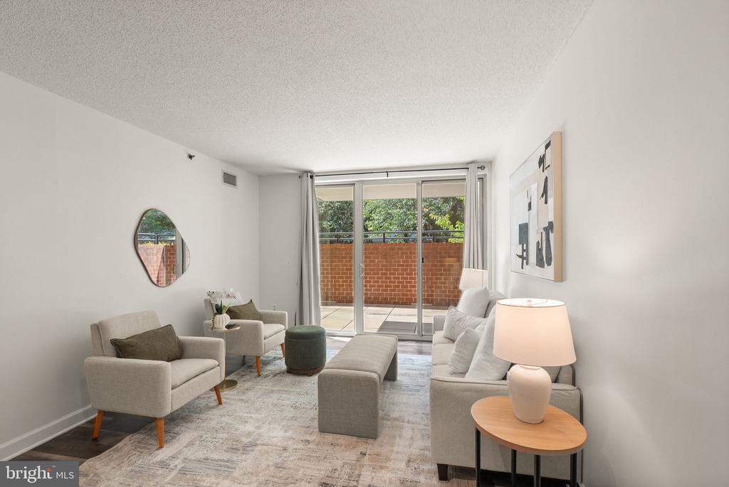 1045 N UTAH STREET Unit: 2-106