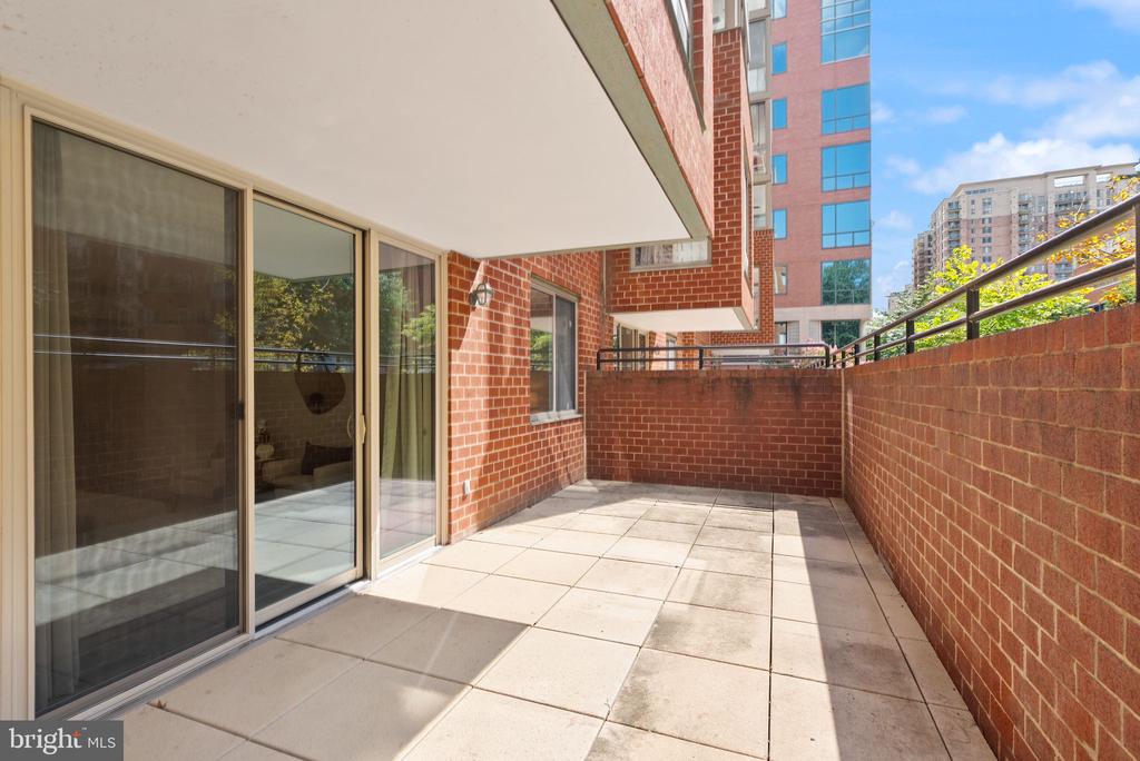 1045 N UTAH STREET Unit: 2-106