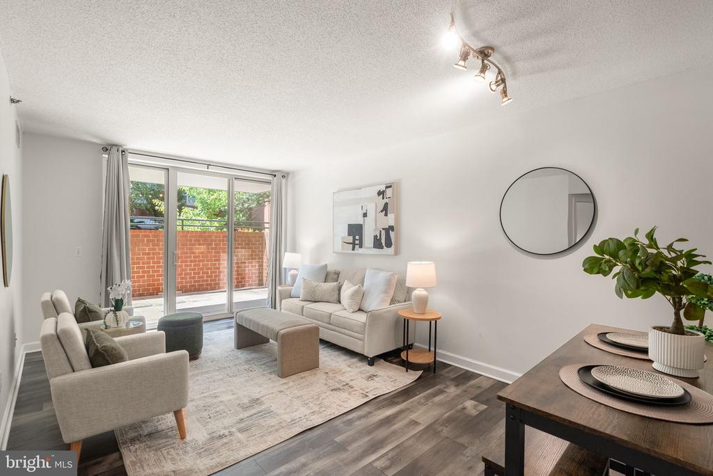 1045 N UTAH STREET Unit: 2-106