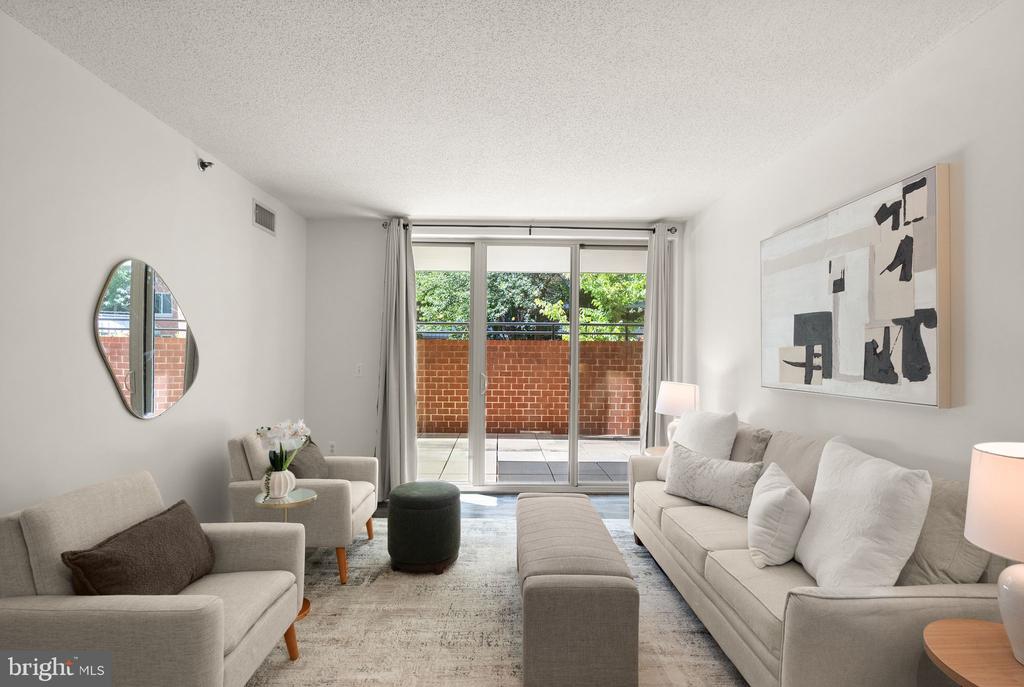 1045 N UTAH STREET Unit: 2-106