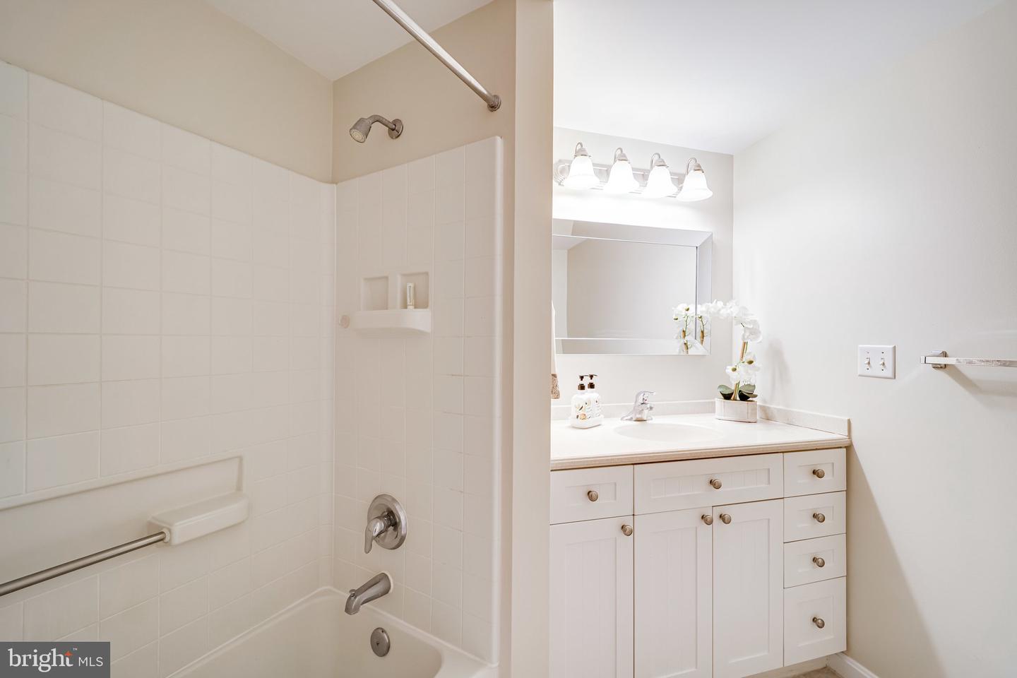 3101 N HAMPTON DRIVE Unit: 503