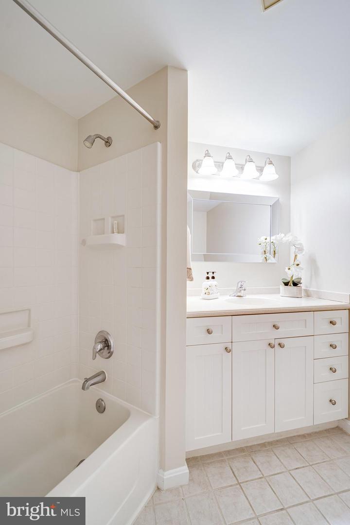 3101 N HAMPTON DRIVE Unit: 503
