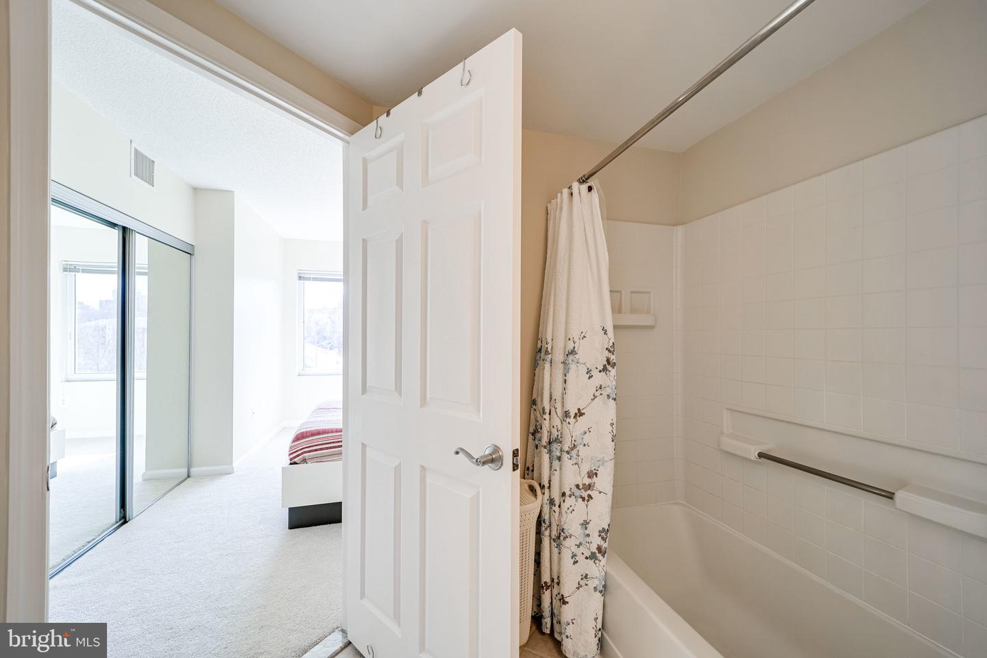3101 N HAMPTON DRIVE Unit: 503