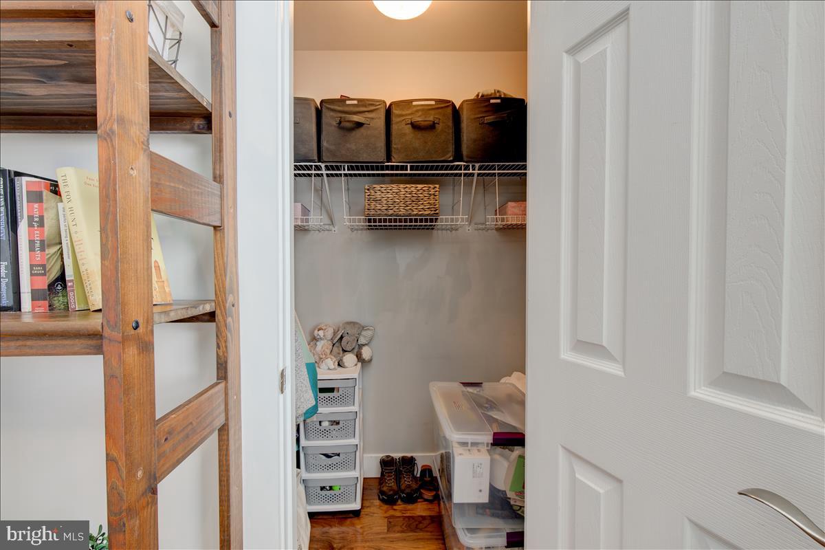 1433 N VAN DORN STREET Unit: A