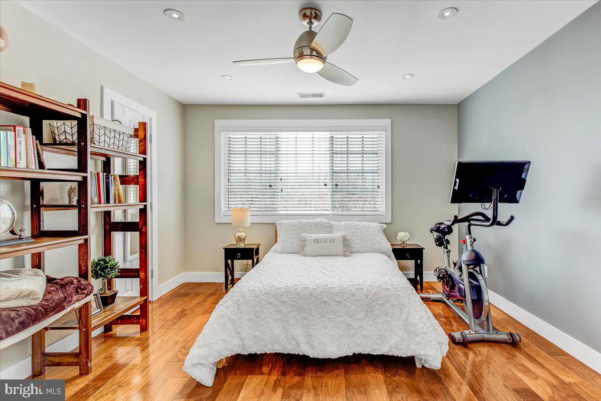1433 N VAN DORN STREET Unit: A
