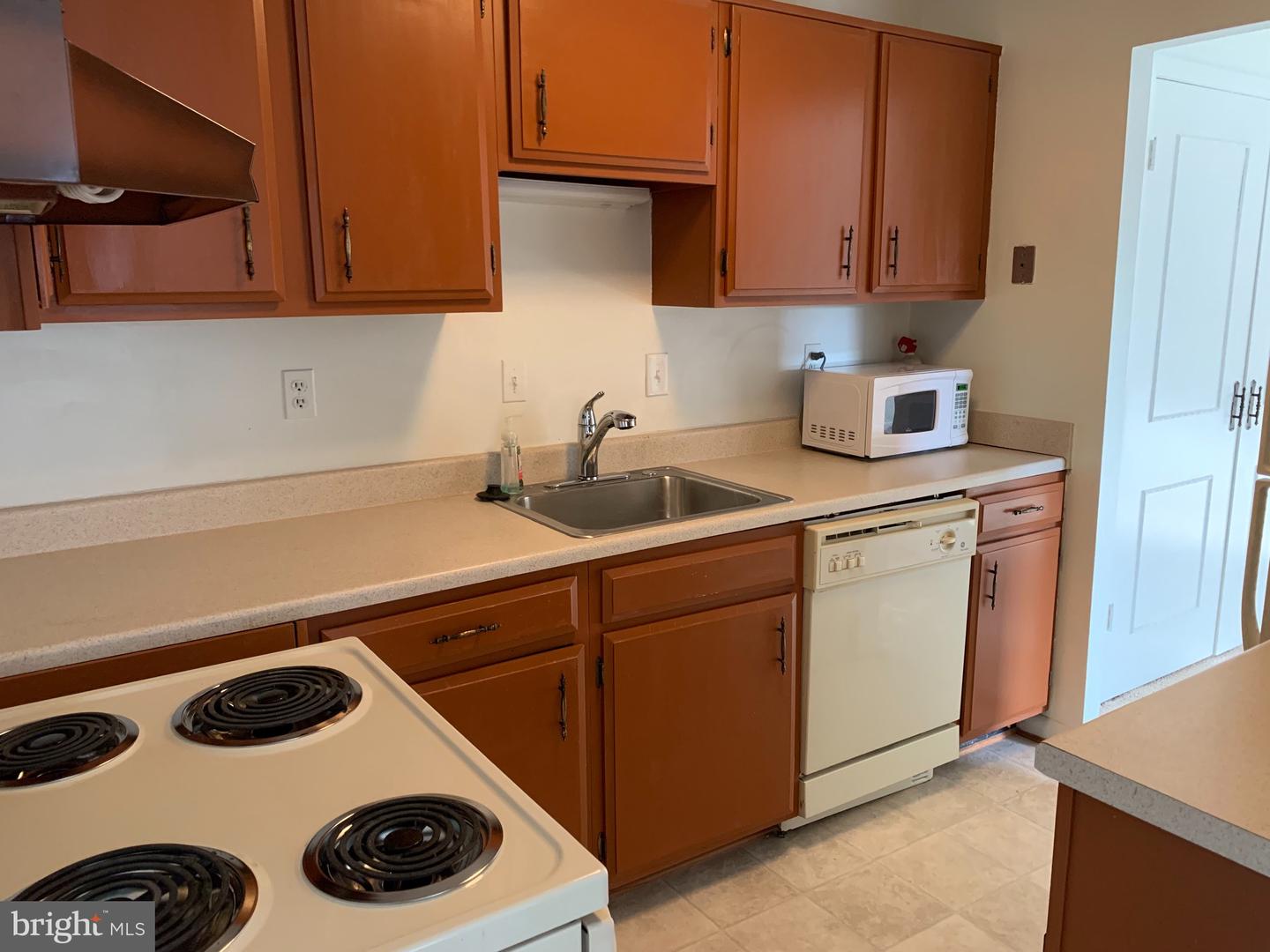 6270 EDSALL ROAD Unit: 301