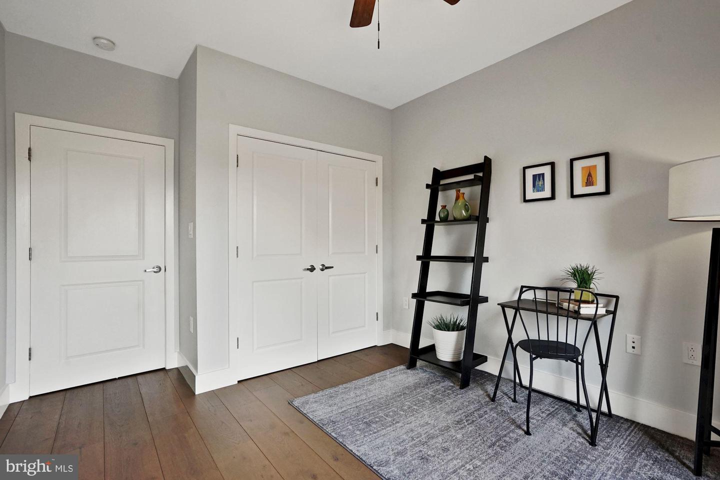 181 E REED AVE Unit: 212