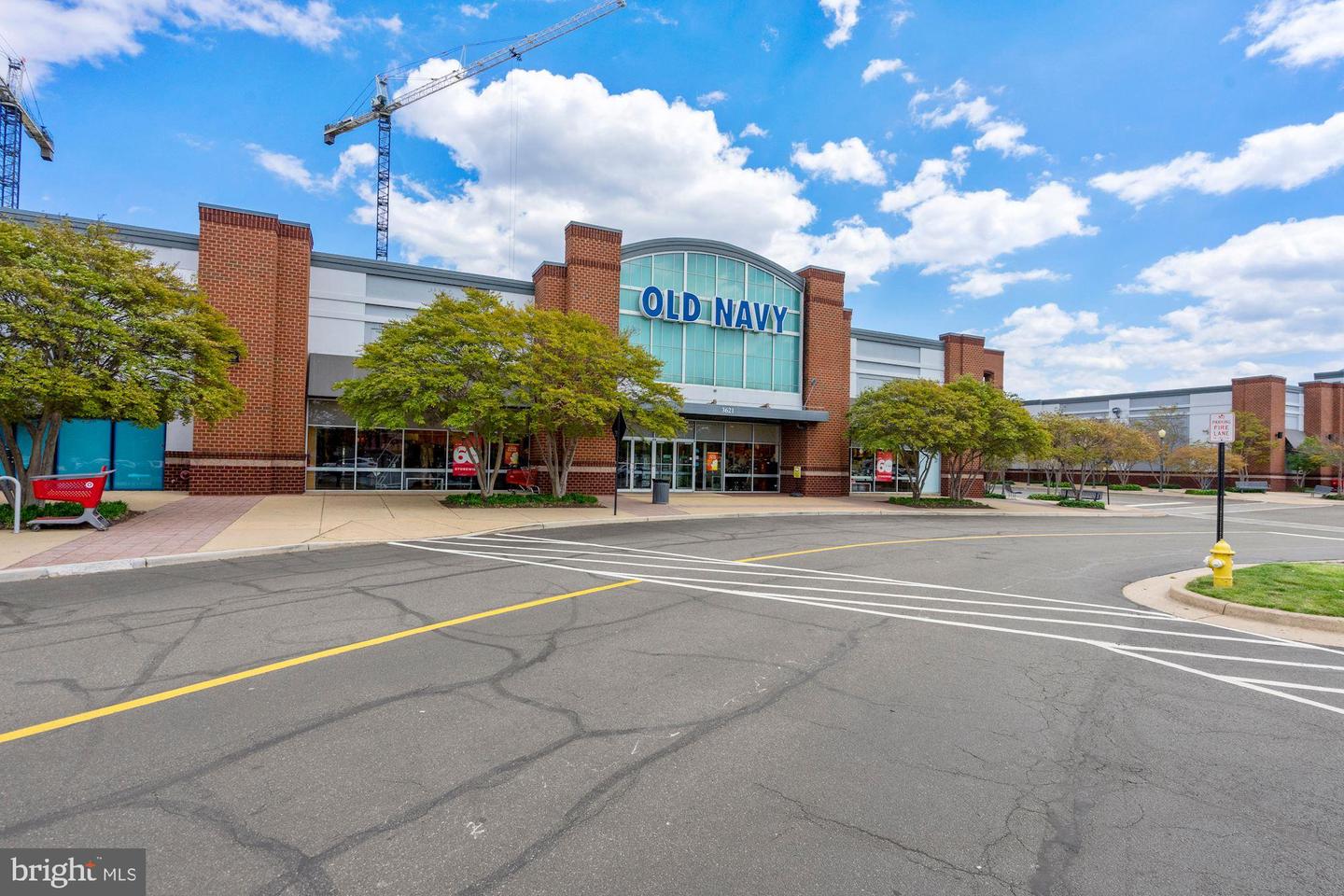 181 E REED AVE Unit: 212