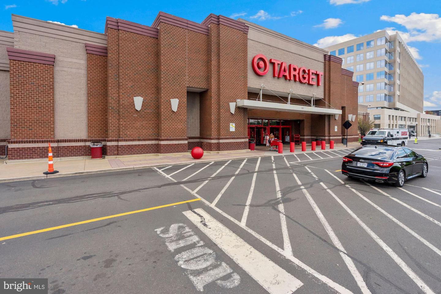 181 E REED AVE Unit: 212