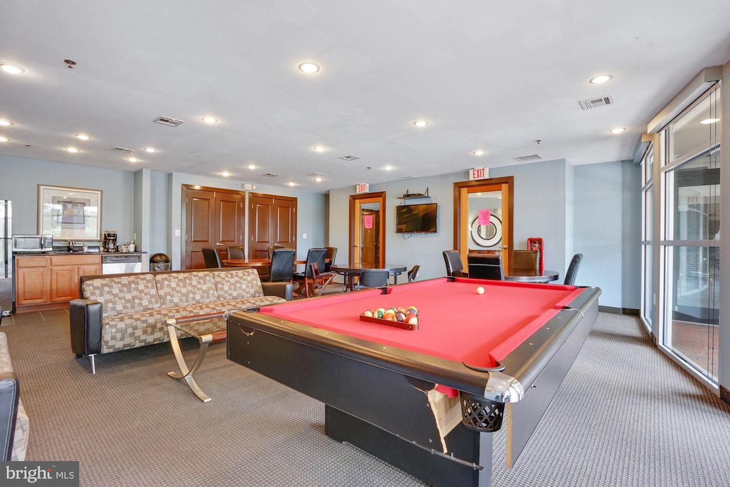 181 E REED AVE Unit: 212