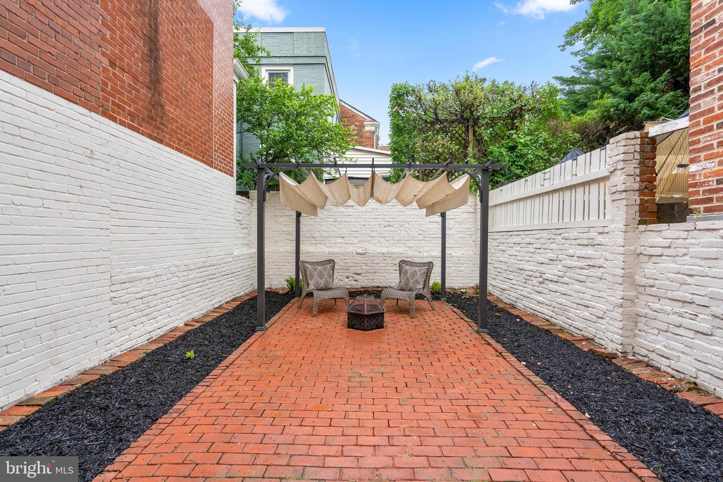 402 JEFFERSON STREET