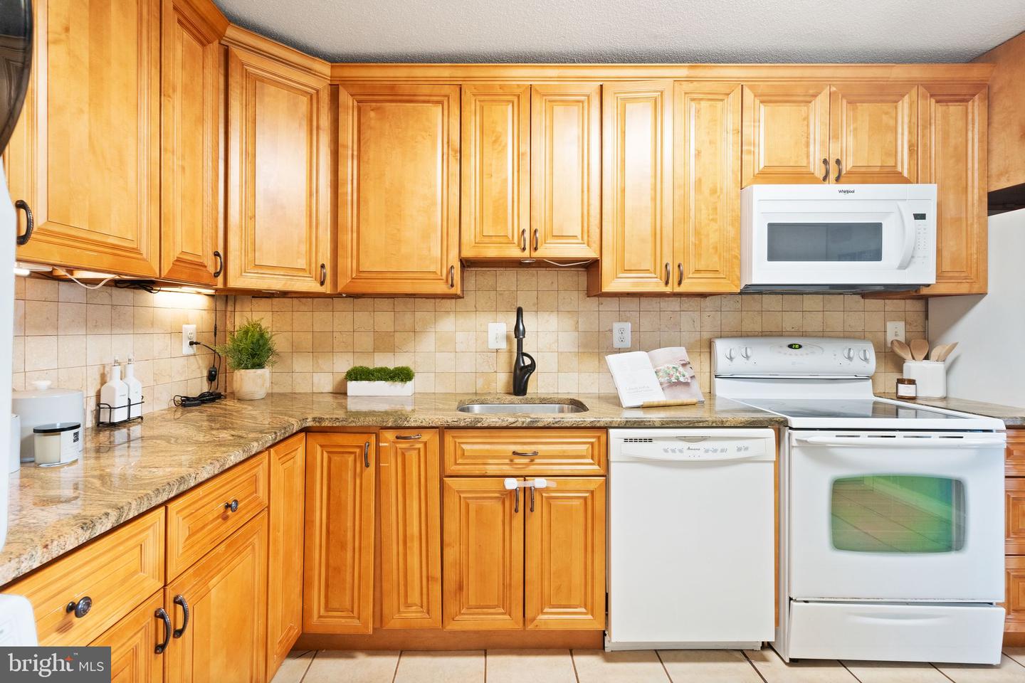 205 YOAKUM PARKWAY Unit: 1508