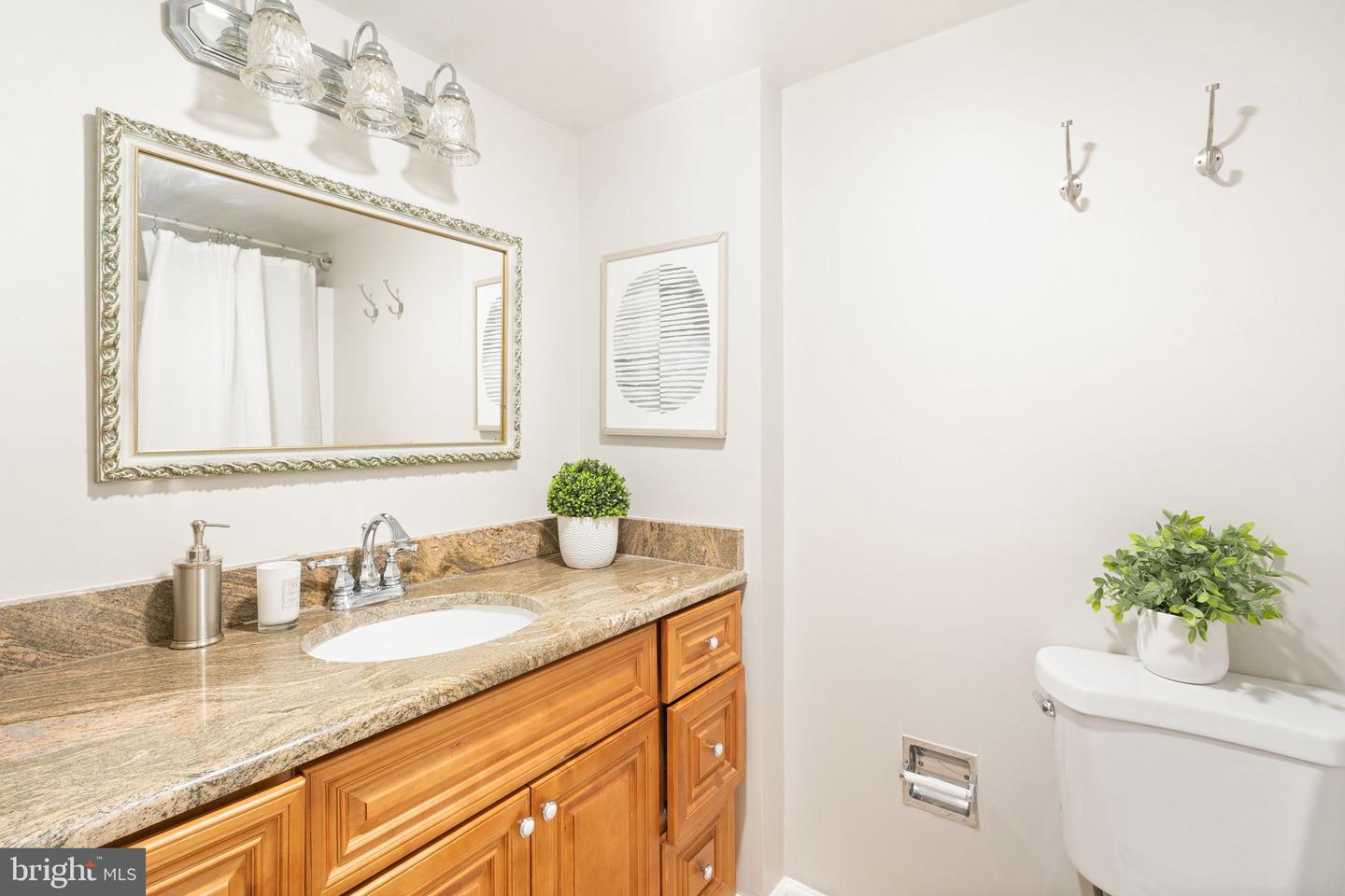 205 YOAKUM PARKWAY Unit: 1508