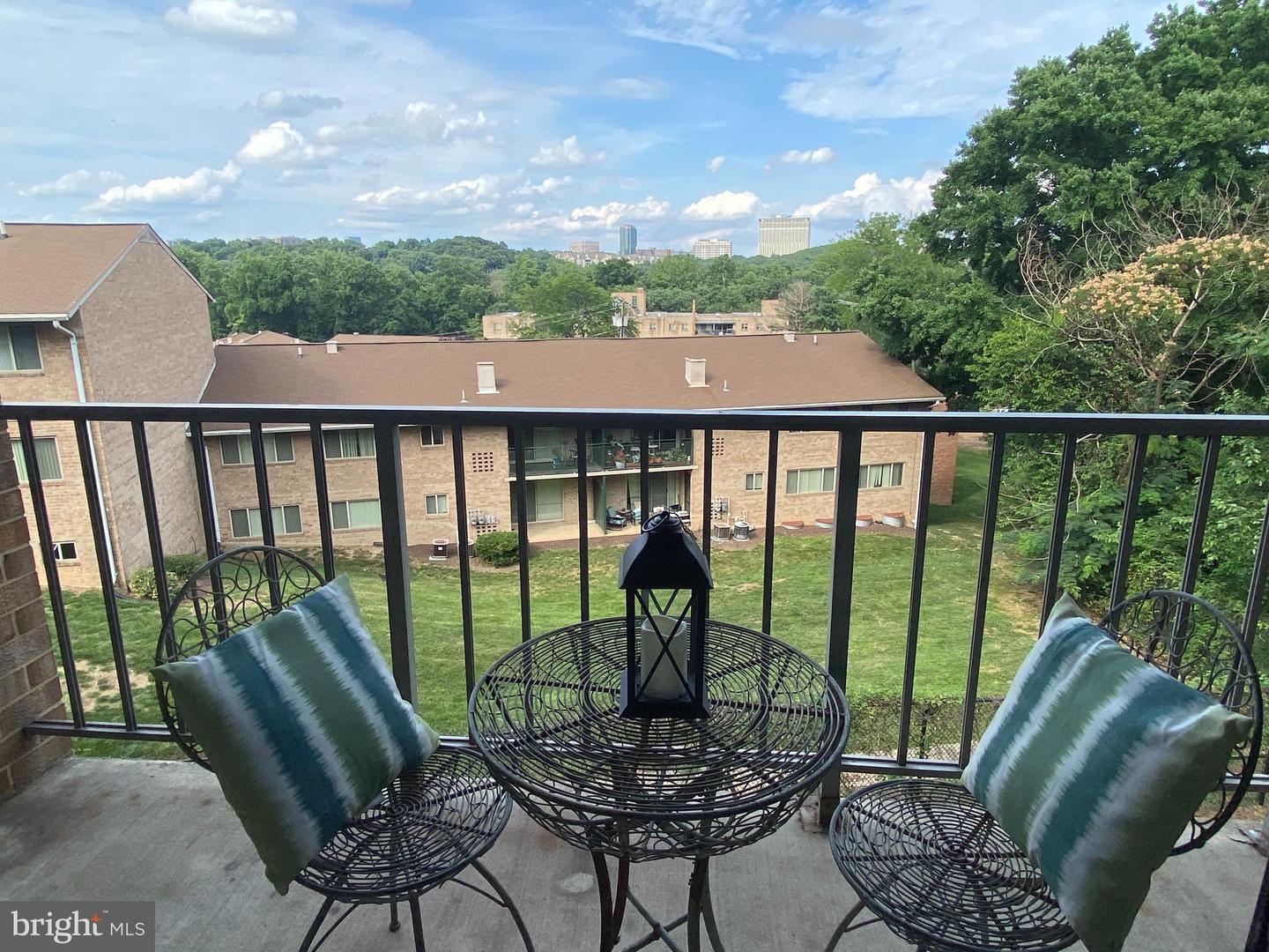 517 N ARMISTEAD STREET Unit: 201