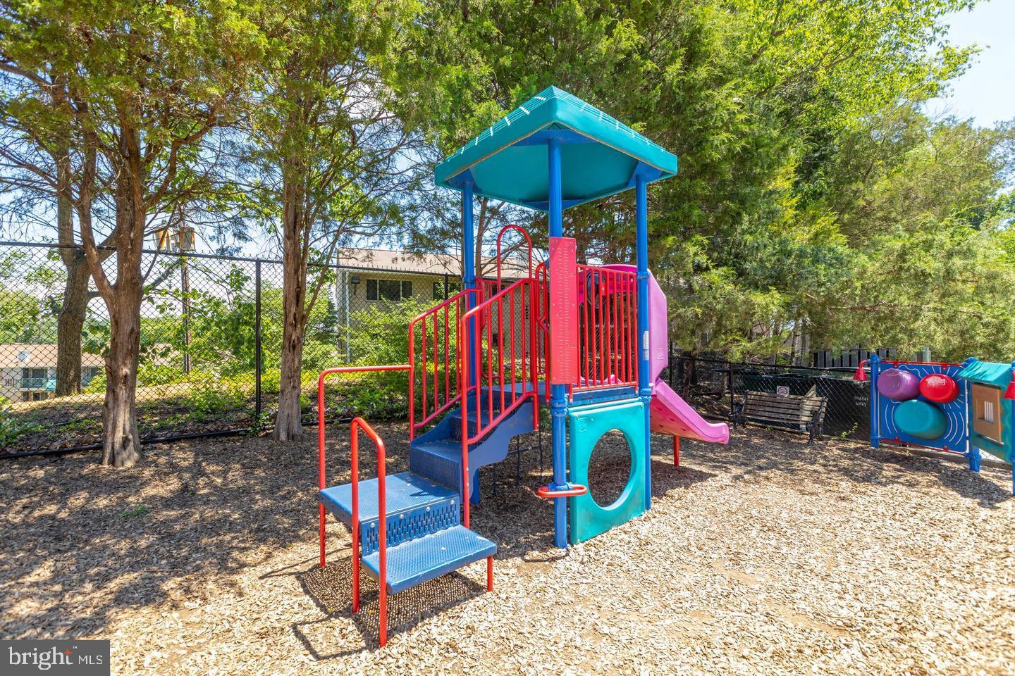 517 N ARMISTEAD STREET Unit: 201