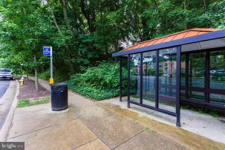 517 N ARMISTEAD STREET Unit: 201