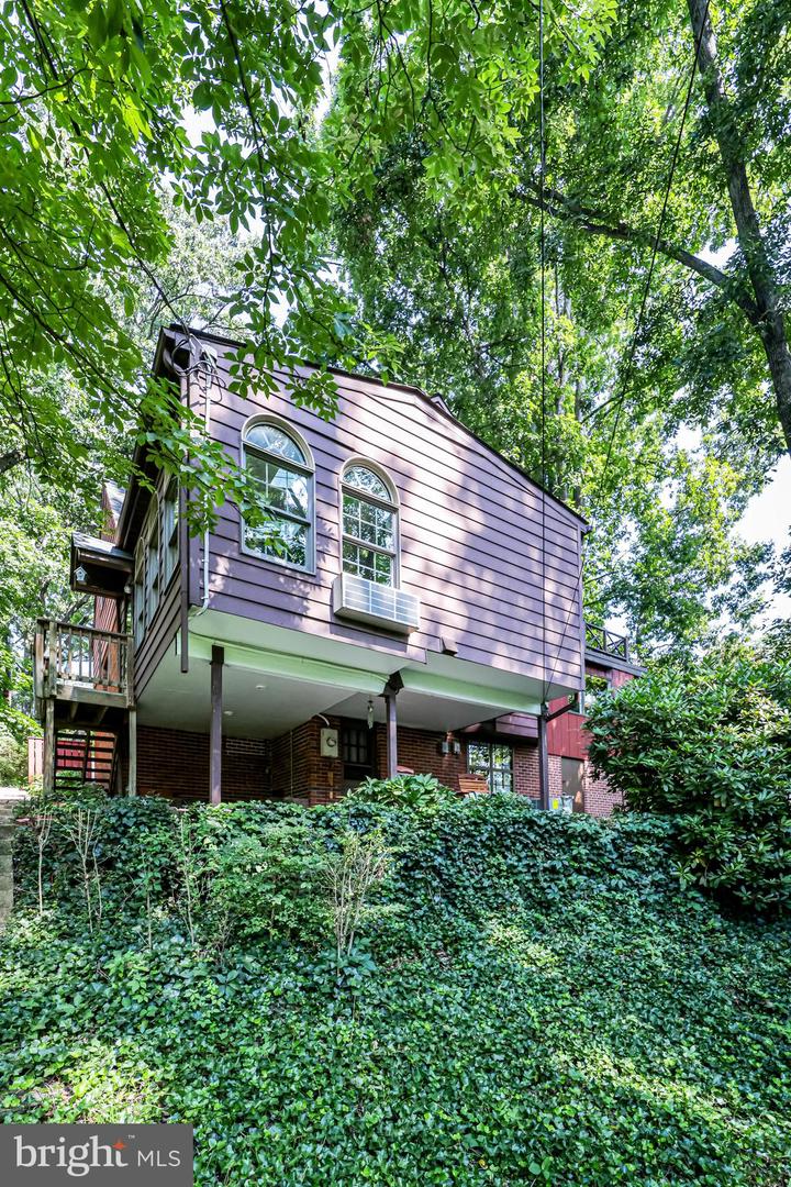 3411 HALCYON DRIVE