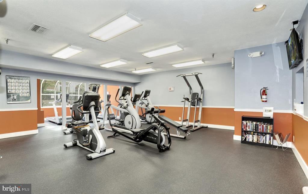 3311 WYNDHAM CIRCLE Unit: 1194