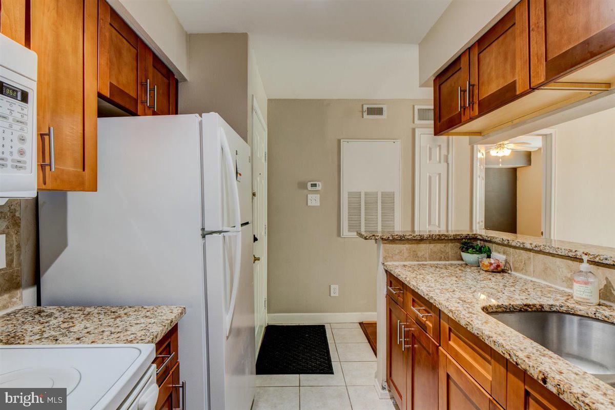 3311 WYNDHAM CIRCLE Unit: 1194
