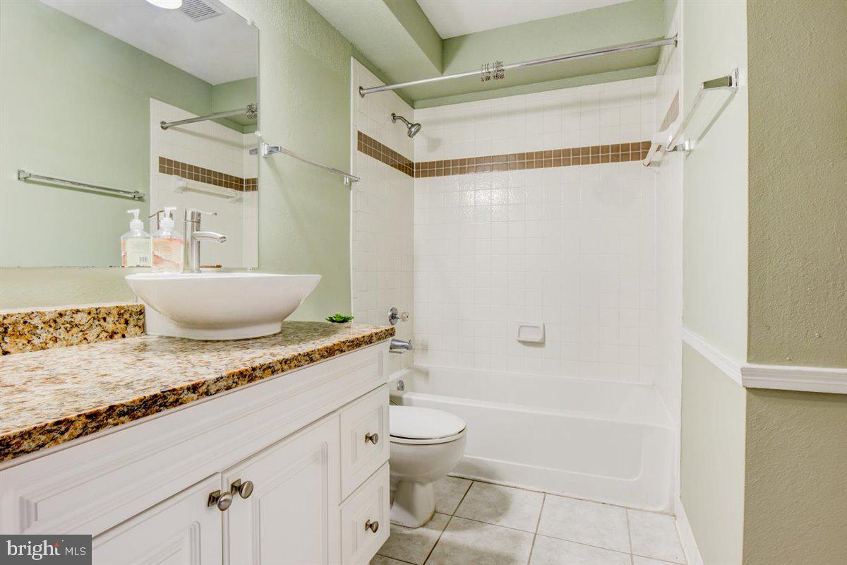 3311 WYNDHAM CIRCLE Unit: 1194