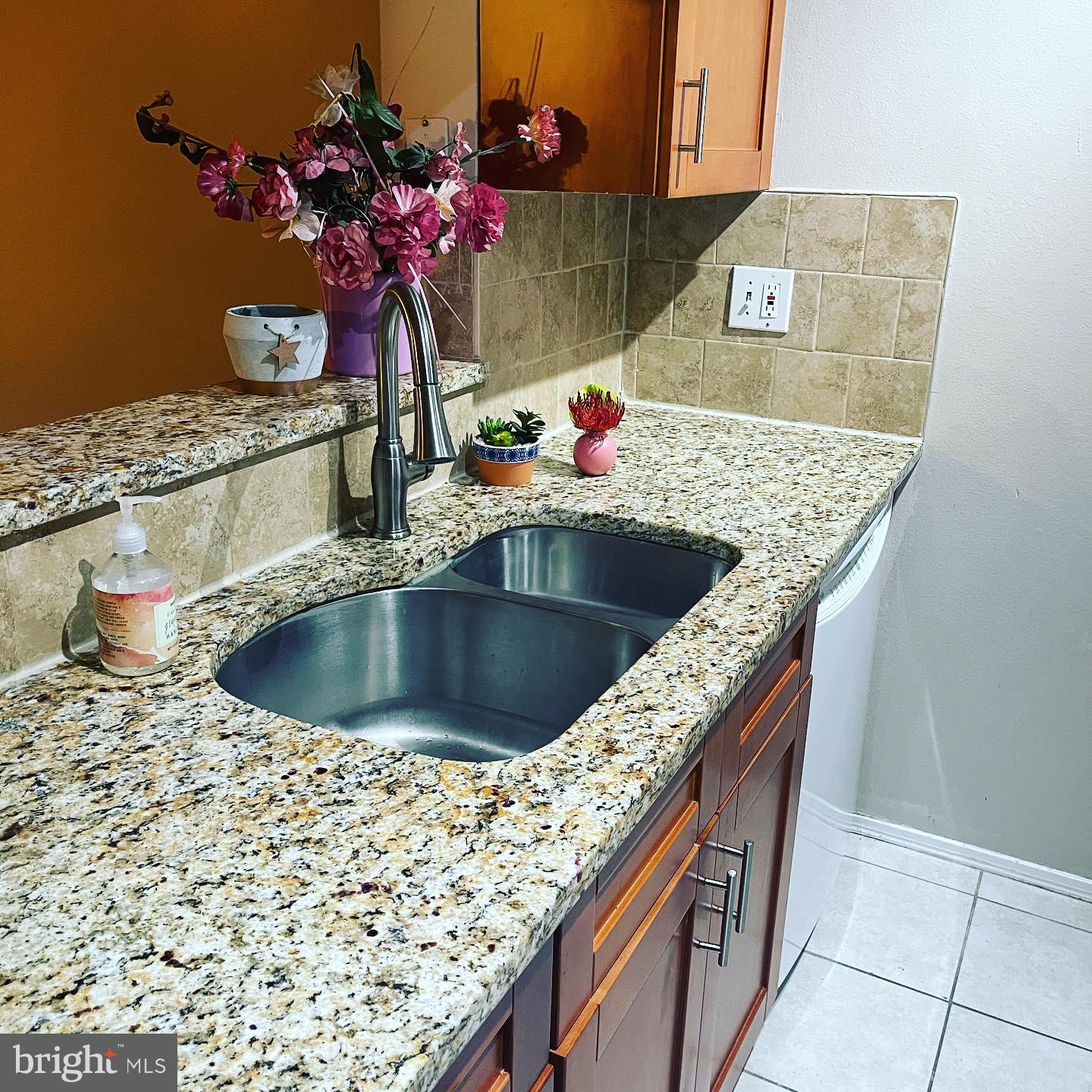 3311 WYNDHAM CIRCLE Unit: 1194