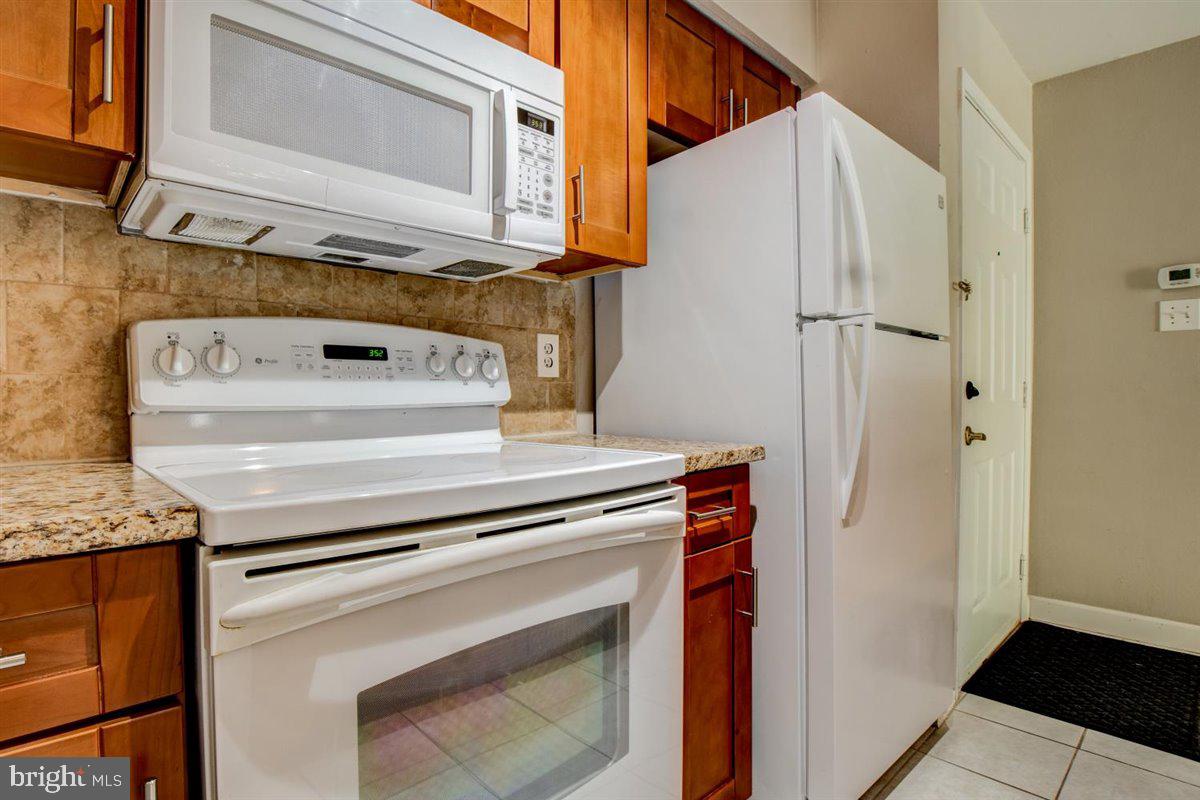 3311 WYNDHAM CIRCLE Unit: 1194