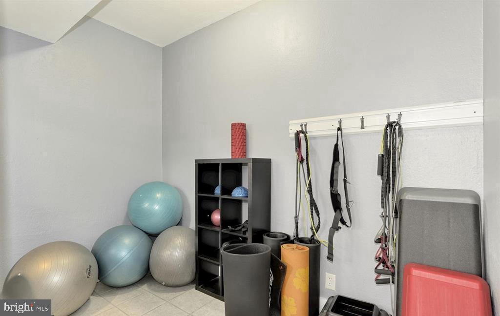 3311 WYNDHAM CIRCLE Unit: 1194