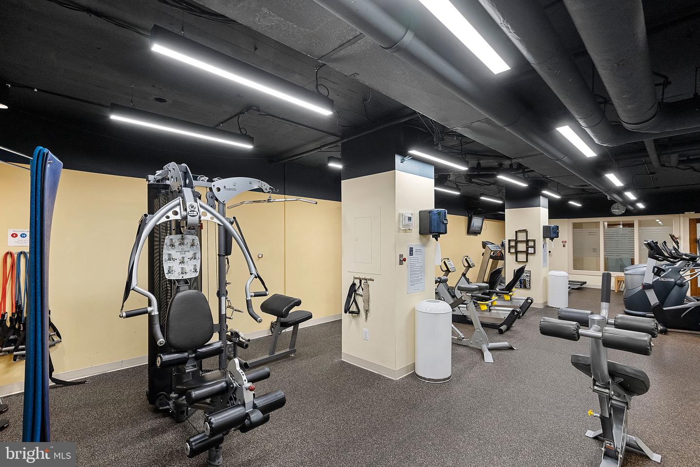 5500 HOLMES RUN PARKWAY Unit: 1212