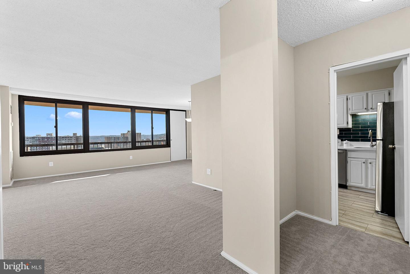 5500 HOLMES RUN PARKWAY Unit: 1212
