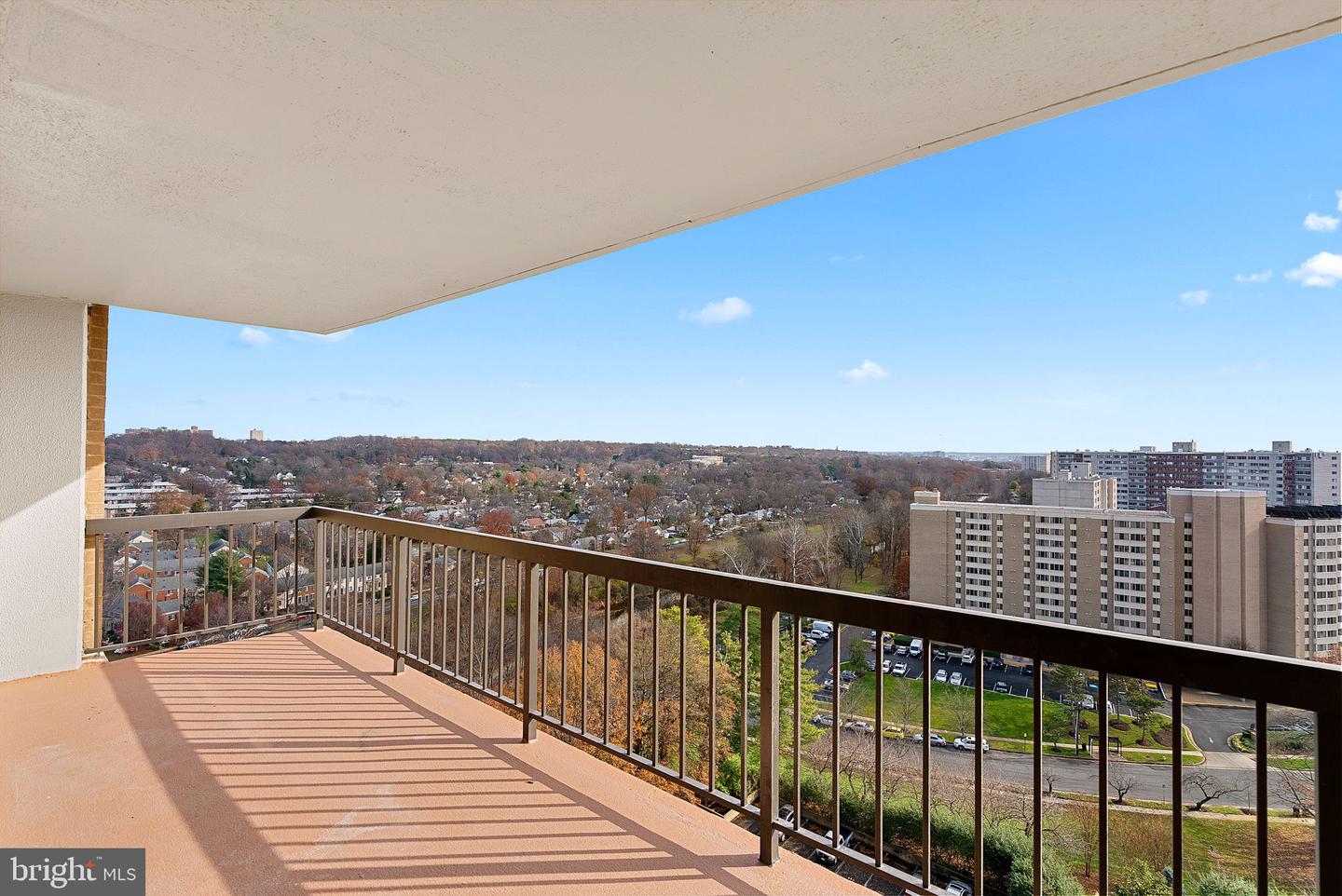 5500 HOLMES RUN PARKWAY Unit: 1212