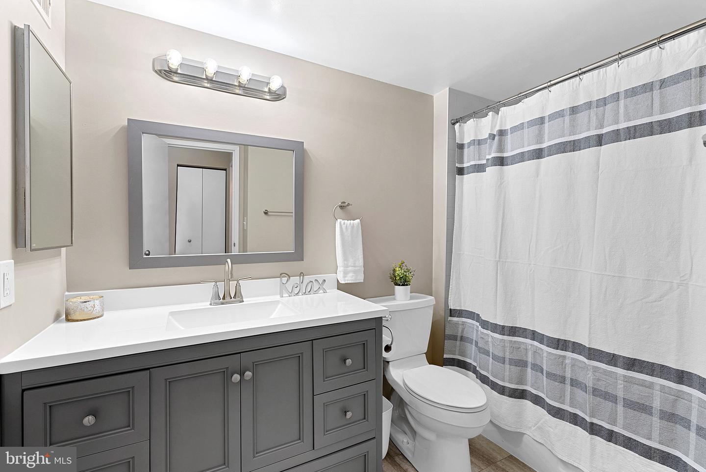 5500 HOLMES RUN PARKWAY Unit: 1212