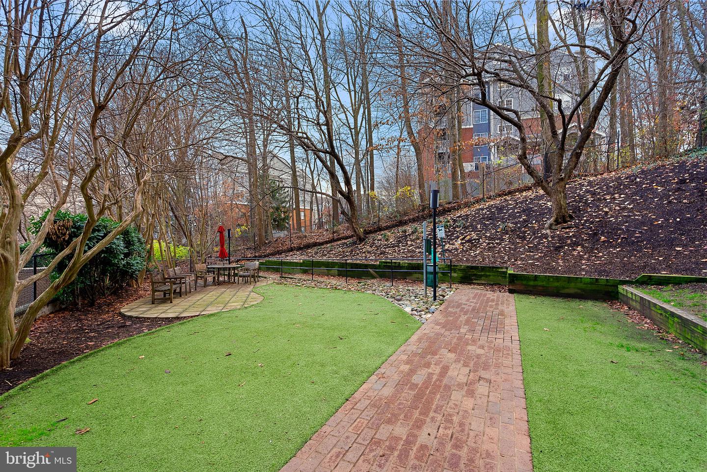 5500 HOLMES RUN PARKWAY Unit: 1212