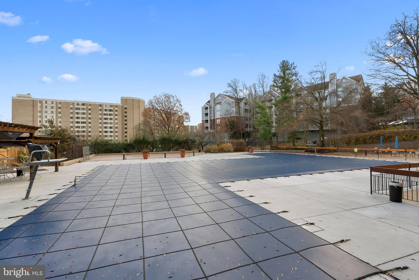 5500 HOLMES RUN PARKWAY Unit: 1212