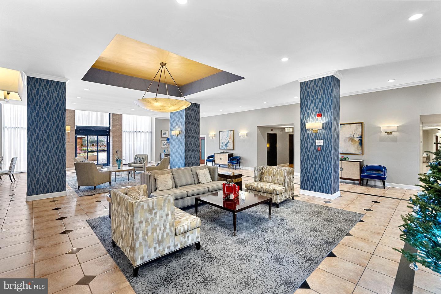 5500 HOLMES RUN PARKWAY Unit: 1212