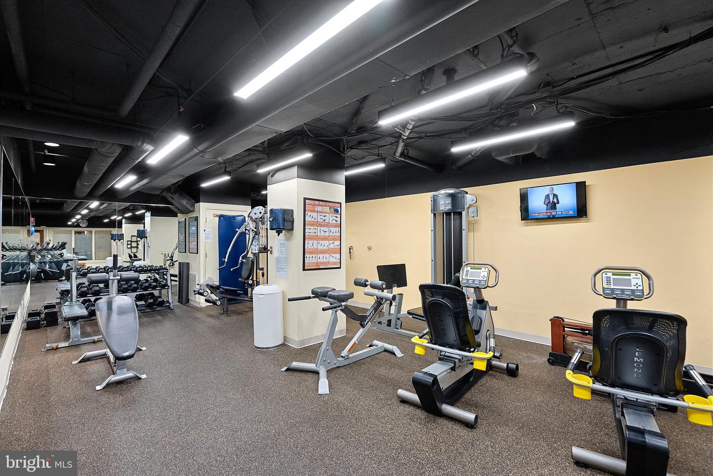 5500 HOLMES RUN PARKWAY Unit: 1212