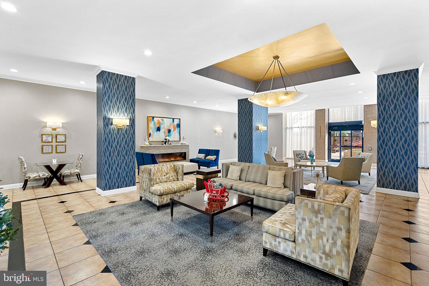 5500 HOLMES RUN PARKWAY Unit: 1212