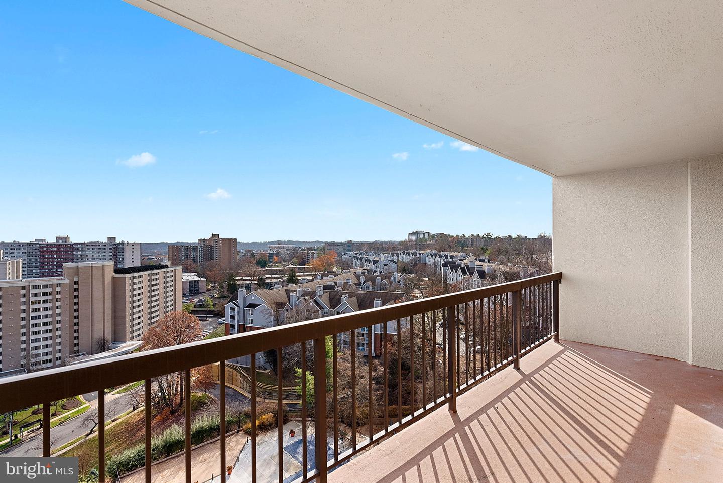 5500 HOLMES RUN PARKWAY Unit: 1212