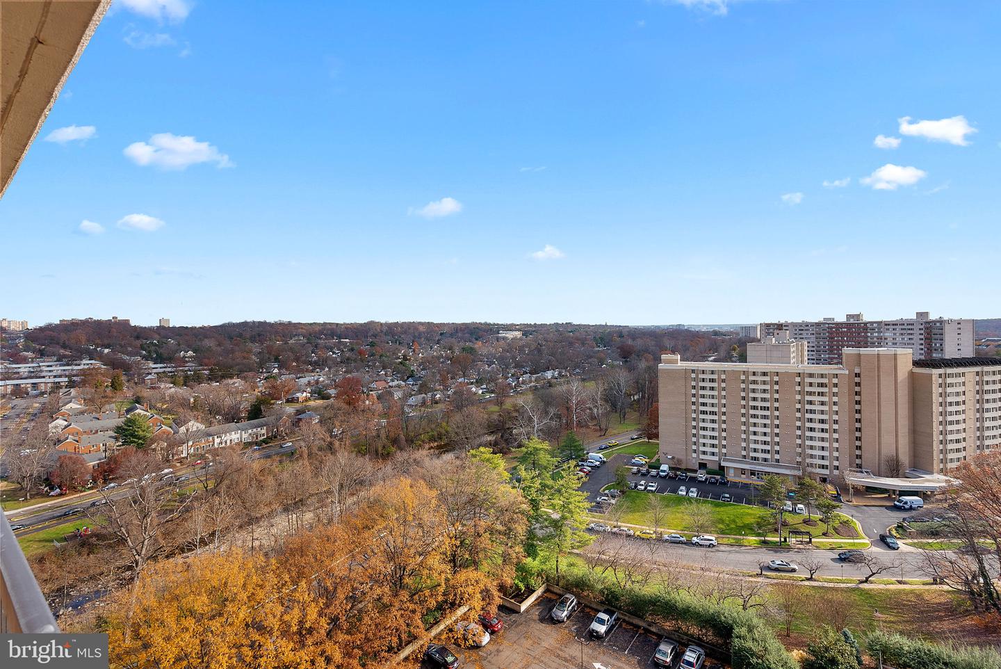 5500 HOLMES RUN PARKWAY Unit: 1212