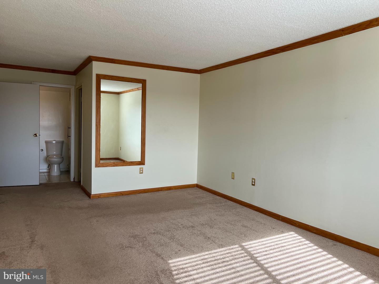 200 N PICKETT STREET N Unit: 1413