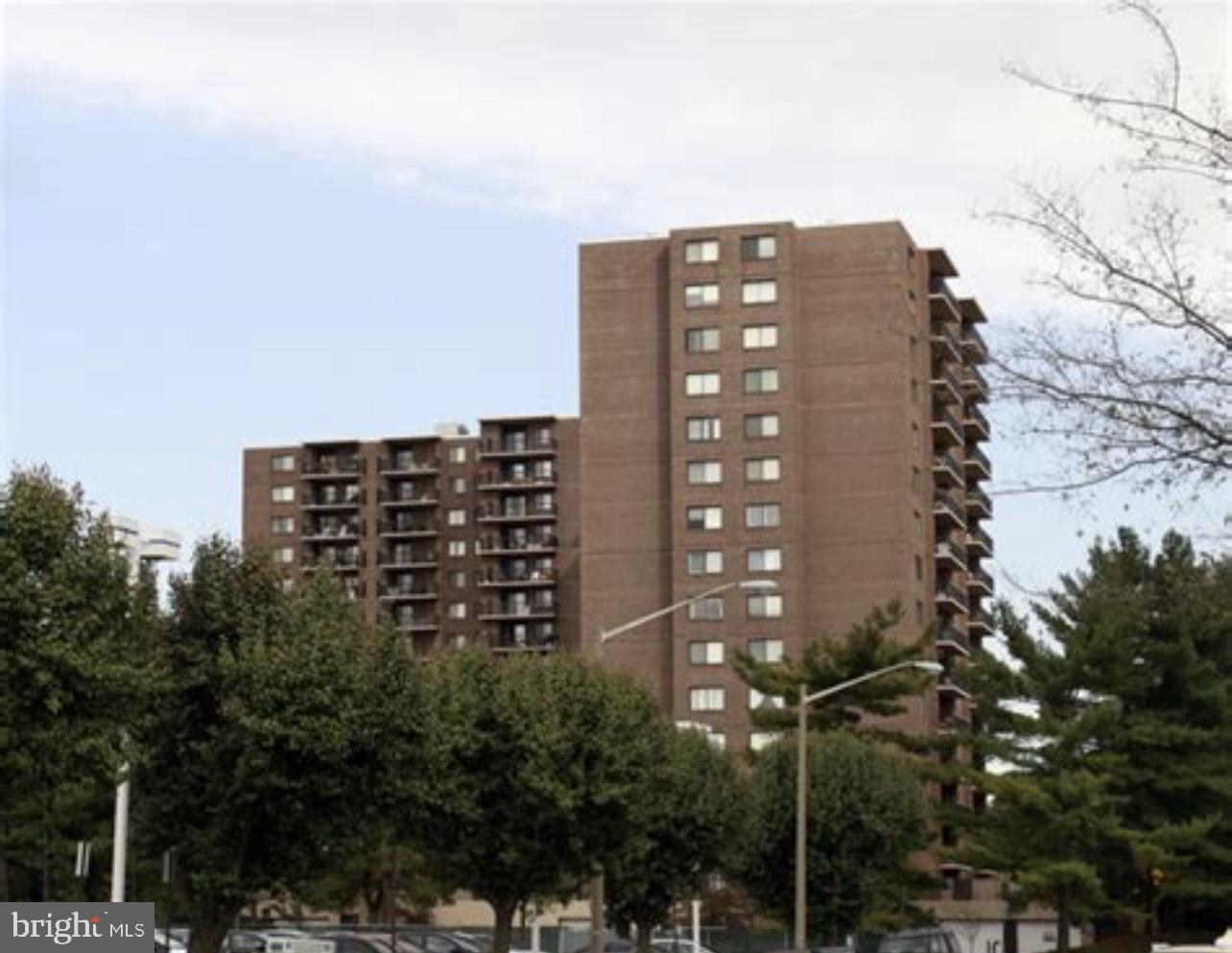200 N PICKETT STREET N Unit: 1413