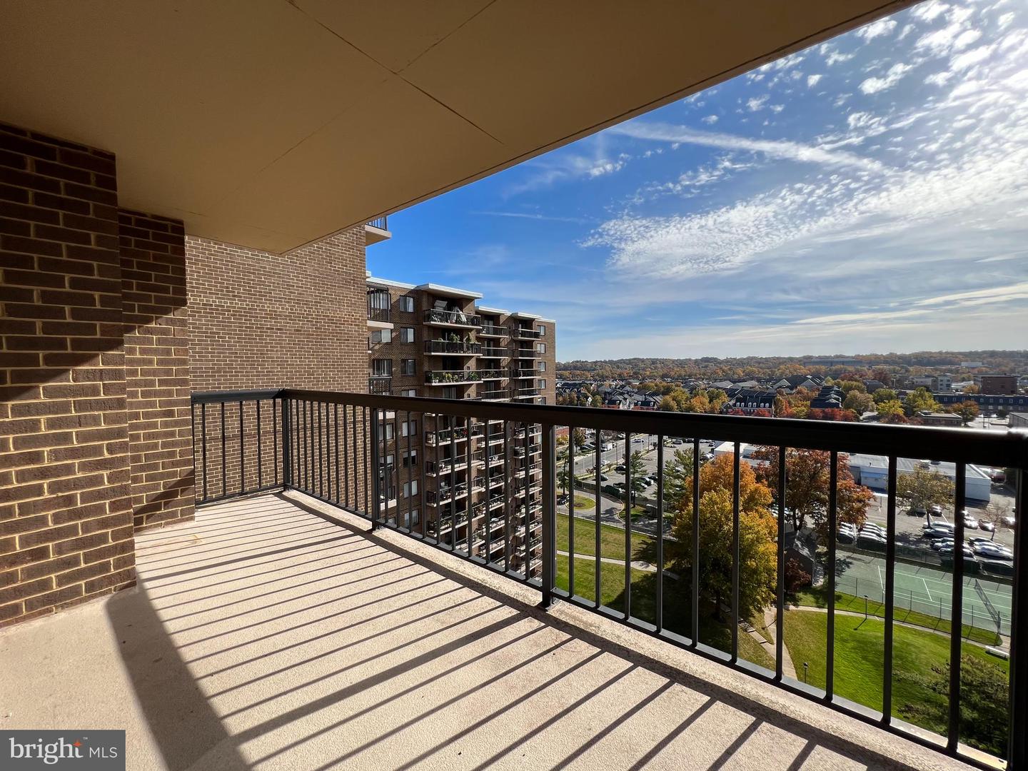 200 N PICKETT STREET N Unit: 1413