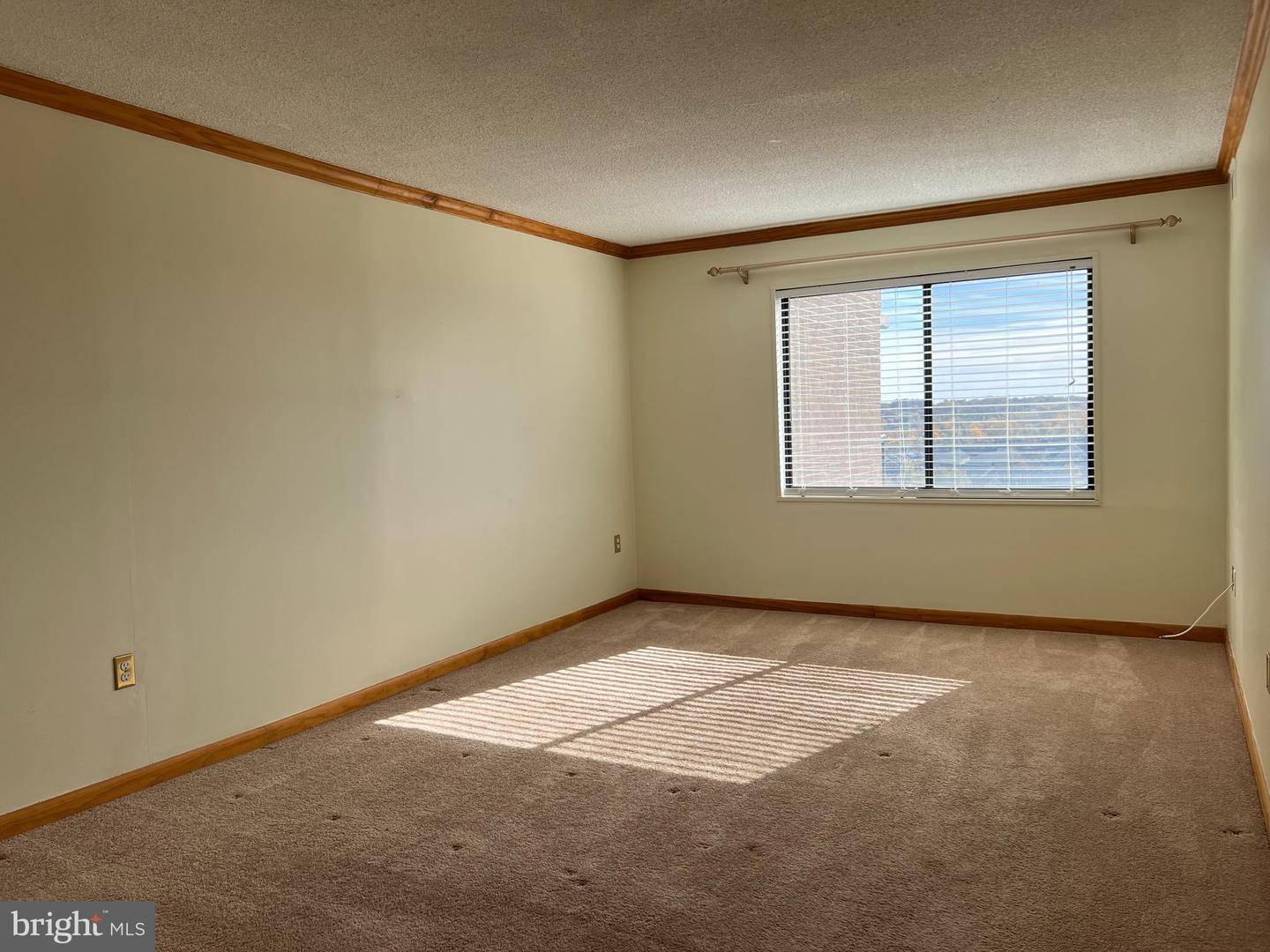 200 N PICKETT STREET N Unit: 1413